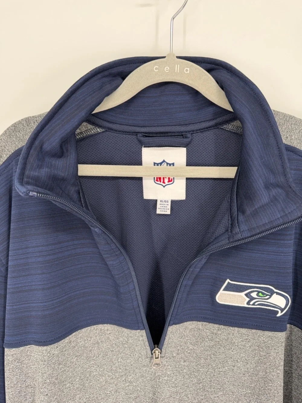Seattle Seahawks NFL Quarterback Zip Pullover Men’s XL